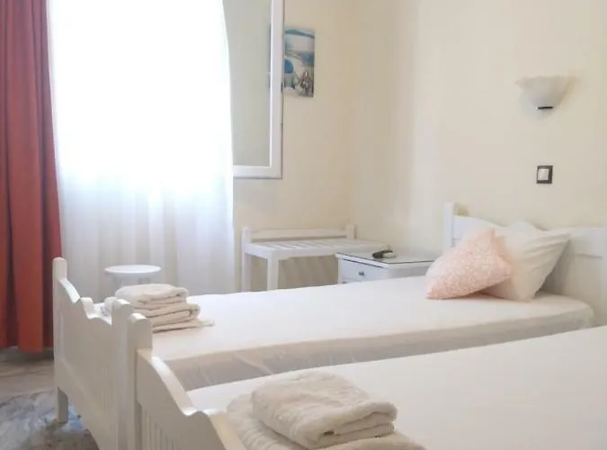 Otel Syrianos Naxos City